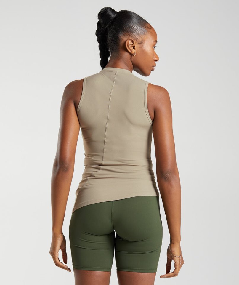 Gymshark Elevate Asymmetric Női Ujjatlan Póló Bézs | HU-A-870