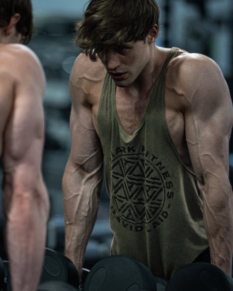Gymshark GS x David Laid Stringer Férfi Ujjatlan Póló Olivazöld | HU-A-851